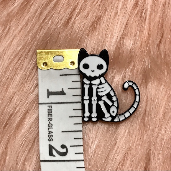 Skeleton Cat Pin - Picture 3 of 3